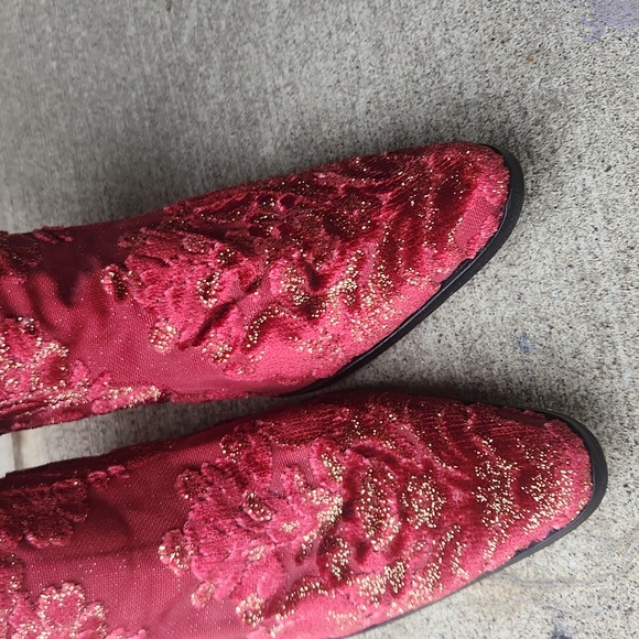 Floral brocade boots - Picture 11 of 12